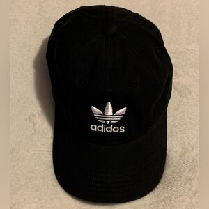 KID’S Black adidas hat